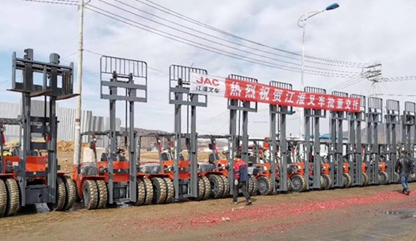 Bulk delivery of special forklifts for stone handling
