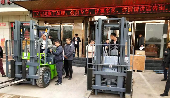 JAC New Energy Forklift Tour Exhibition Xi'an Station